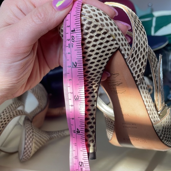 Yves Saint Laurent Retro Snakeskin Leather Ankle Wrap High Heels Size 38.5 - Picture 6 of 8